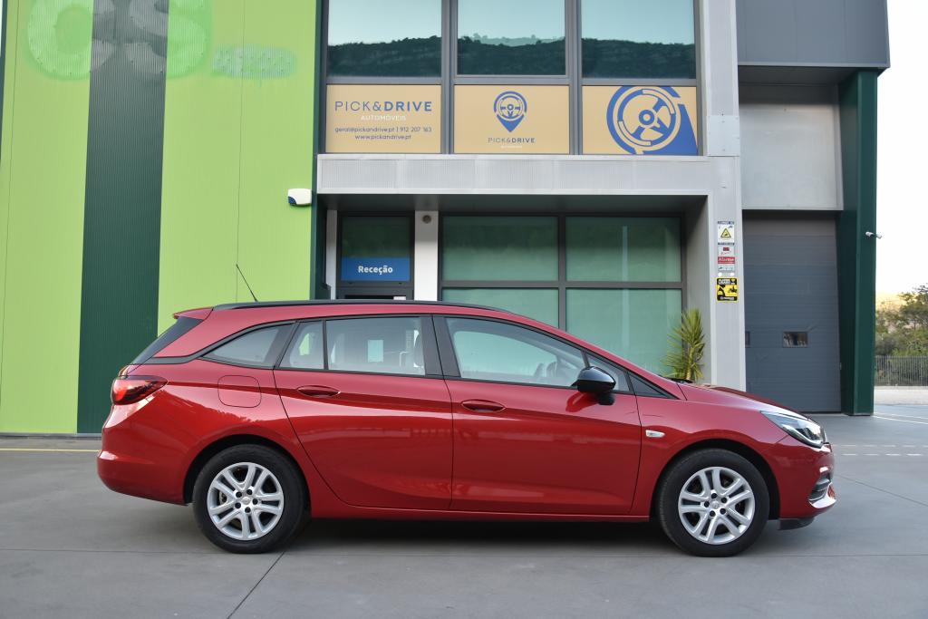 Opel Astra Sports Tourer 1.2 Turbo Edition