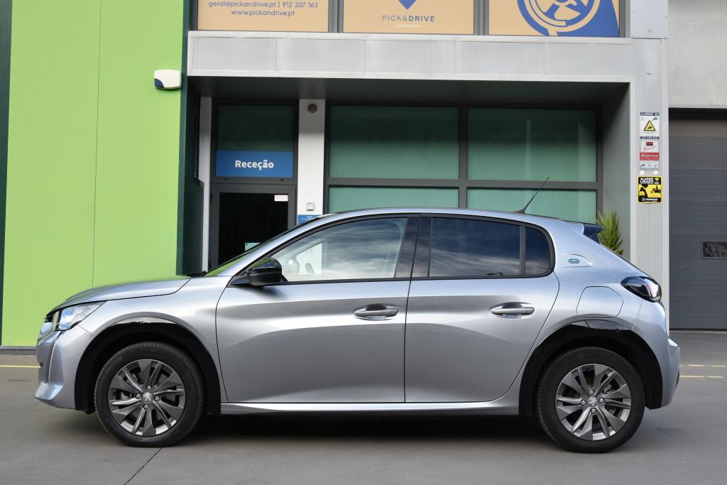 Peugeot E-208 50 kwh Allure Pack